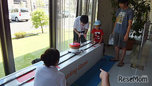 科学とあそぶ幸せな一日（昨年の様子）