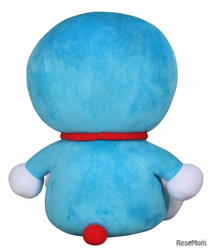 とっても大きなドラえもんぬいぐるみ