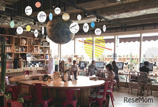 人工衛星 胸キュン カフェ（イメージ）