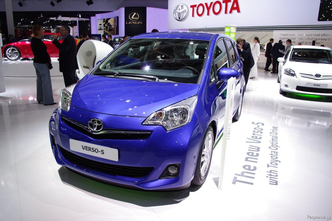 トヨタ バーソS（日本名：ラクティス。バリモーターショー10）