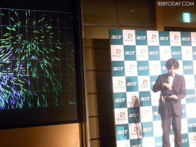 エンターテインメント利用では、タッチして音を出す楽器のような使い方も紹介 エンターテインメント利用では、タッチして音を出す楽器のような使い方も紹介
