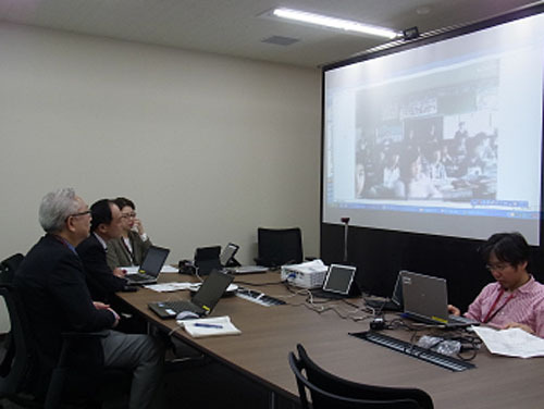 オーテック、小学校の福祉車両に関する授業に参加協力