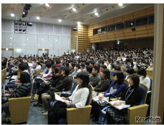 大学生協の保護者説明会