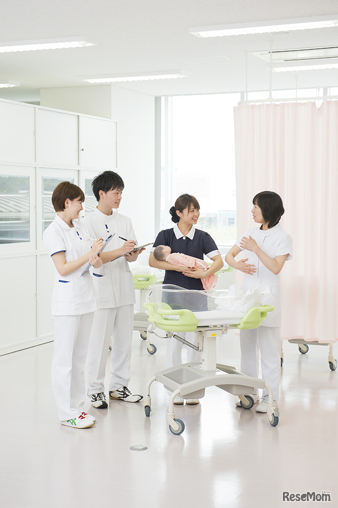 学内外にある施設を活用した実践的な教育を推進（看護学部）