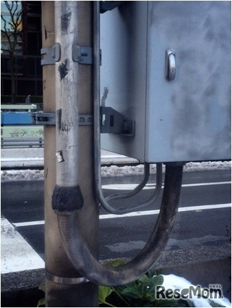 投稿写真の一例、「も」に見える電柱