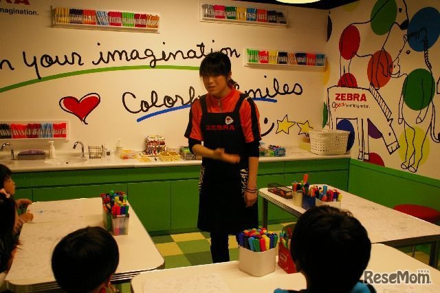 ペン工場スタッフ