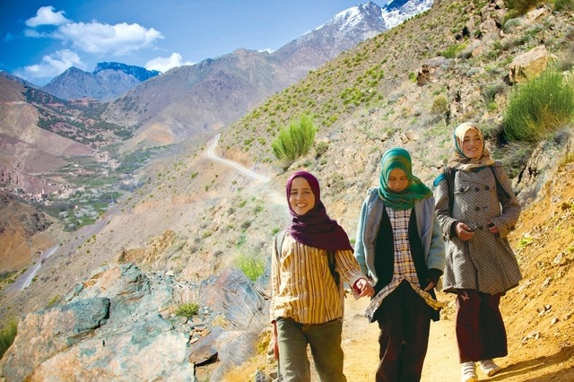 『世界の果ての通学路』　(C)2013 -Winds - Ymagis - Herodiade