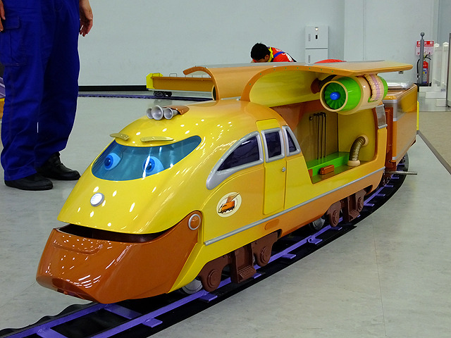 空飛ぶチャギントンキャラ　アクションチャガーのミニトレインが初登場