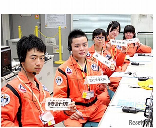 宇宙飛行士訓練模擬体験