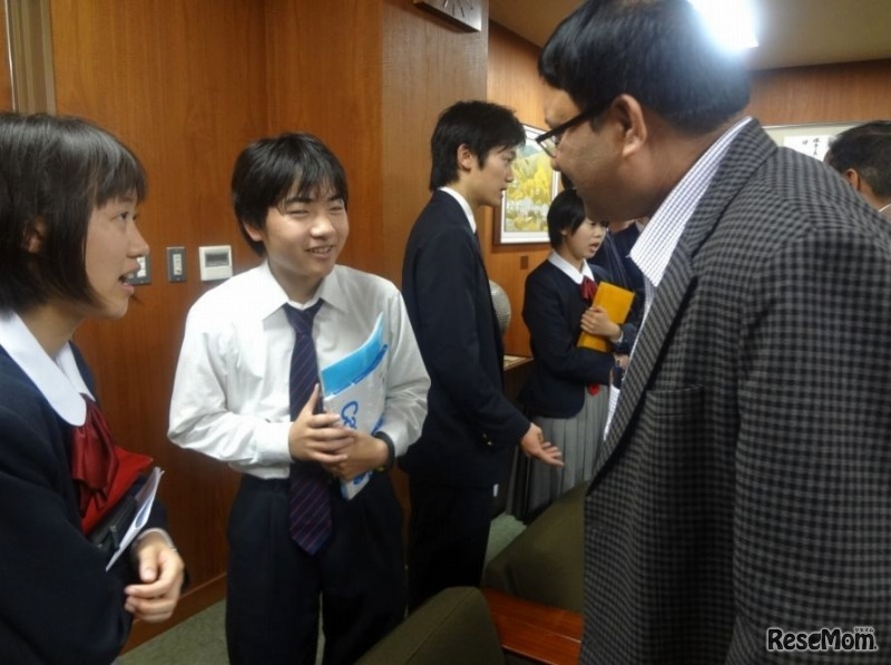 KVSの幹部一行が来日