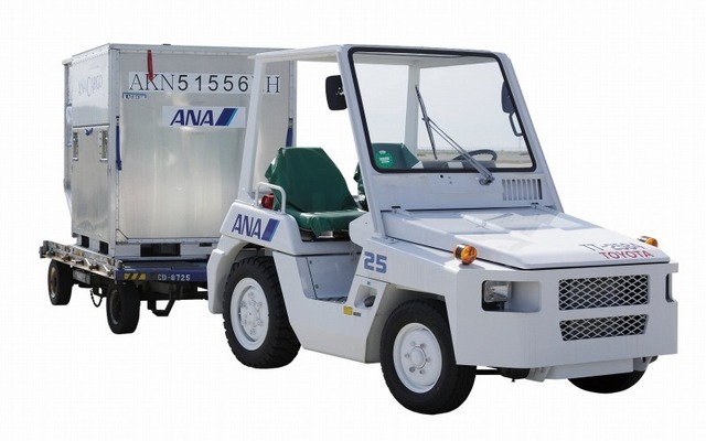 トーイングトラクター