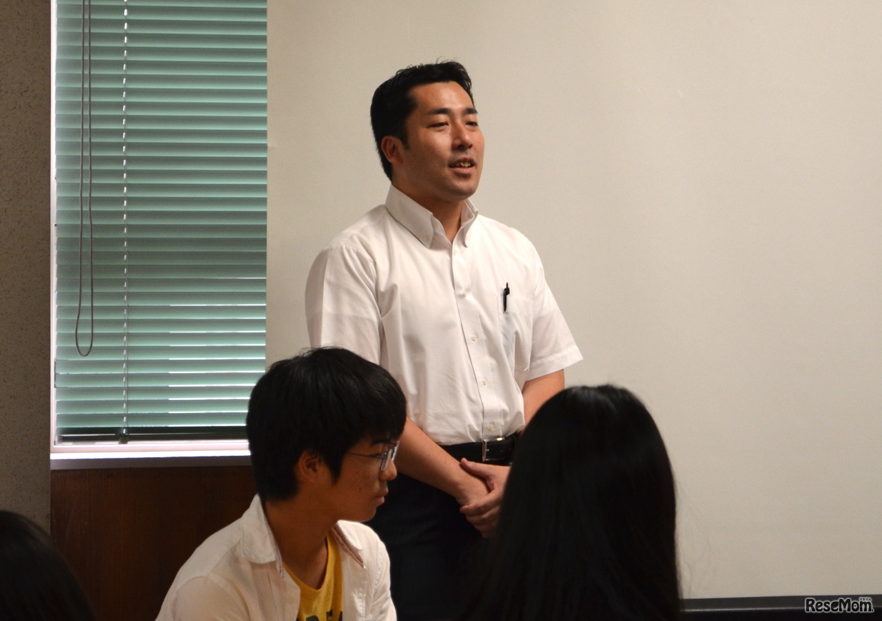 大阪府立箕面高等学校校長、日野田直彦氏