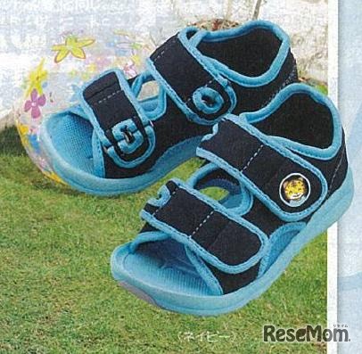 すっくサンダル2011年ニューモデル 「水あそびサンダル」