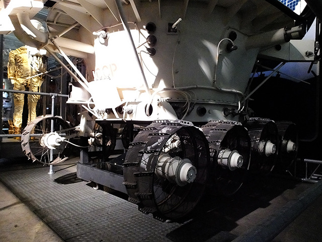 ソ連の月面車「ルノホート2号」も