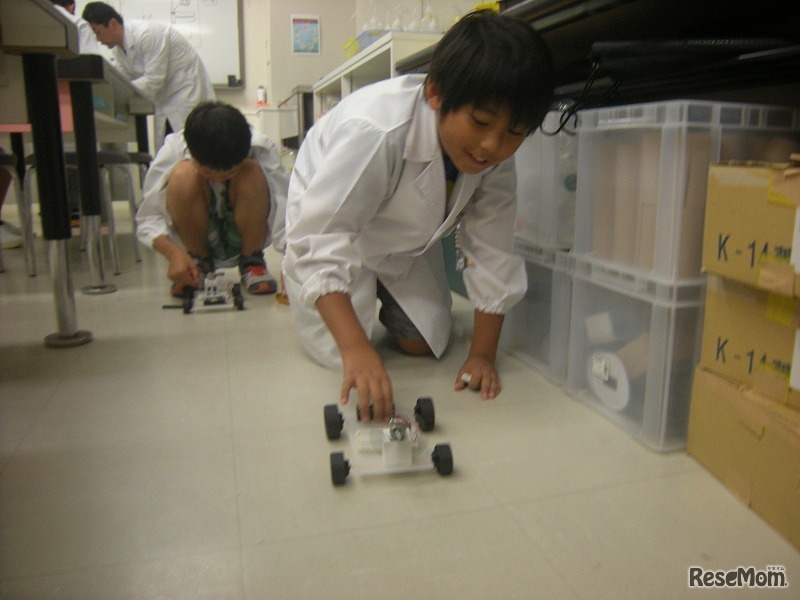 サイエンス倶楽部が開講する、ものづくりに特化した科学実験実習コース（イメージ）