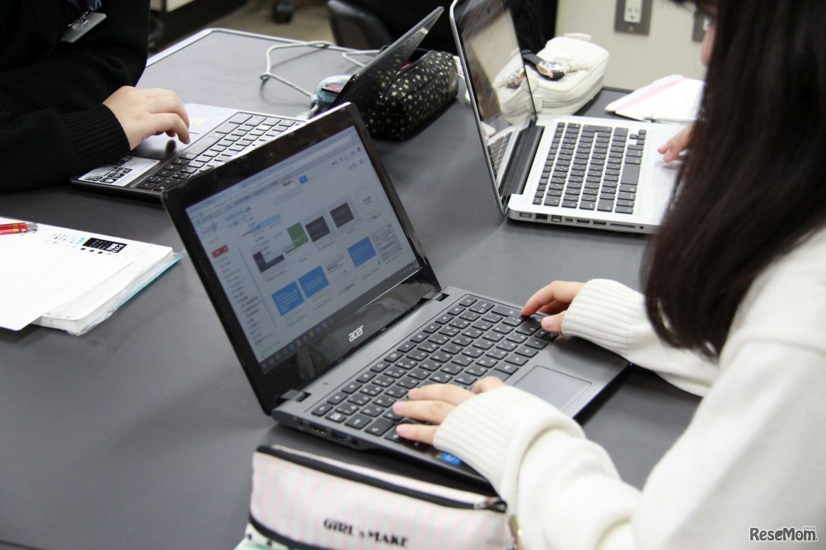 高校生の研究授業、PCがメインで利用される