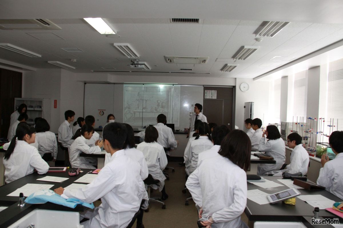 中学2年の理科、化学電池の実験