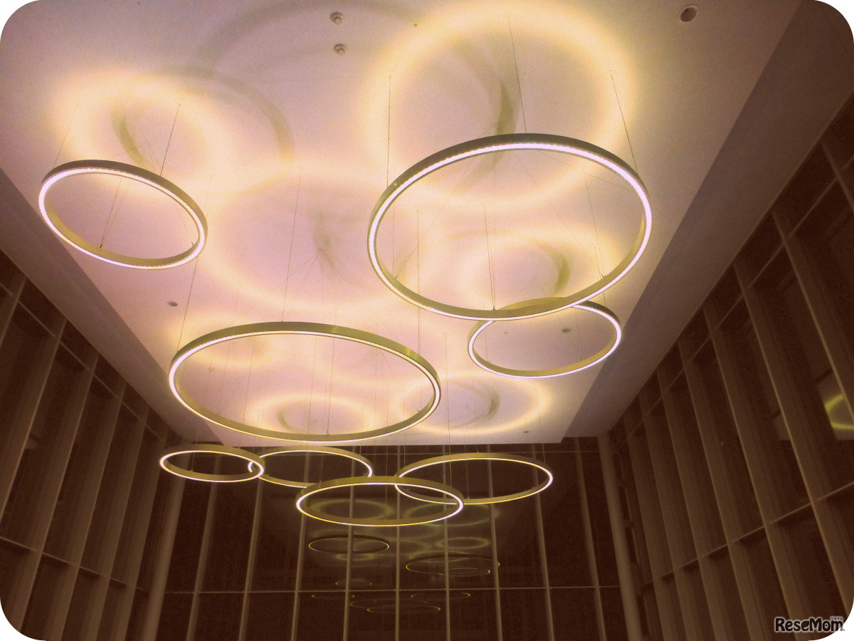 東大駒場キャンパス、2014年に竣工した新校舎「21 KOMCEE」