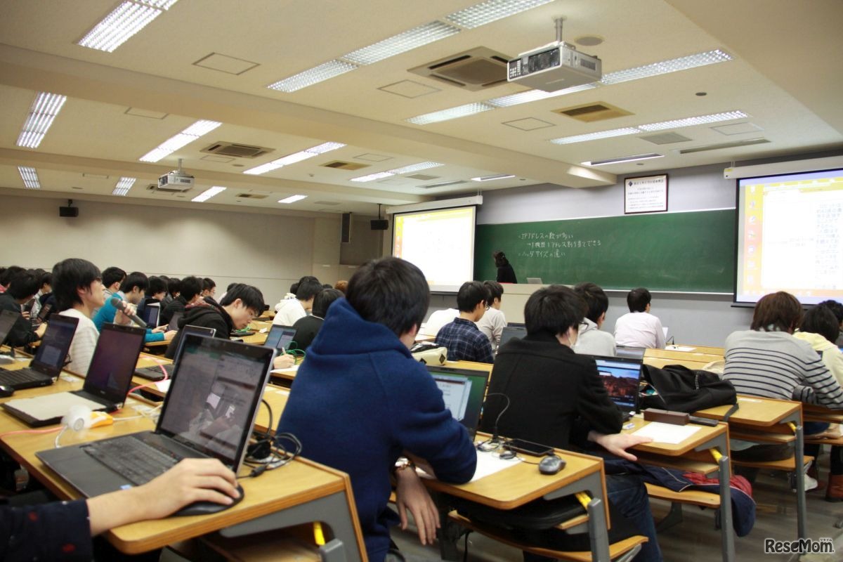 gaccoを利用し反転授業（東京工科大学）