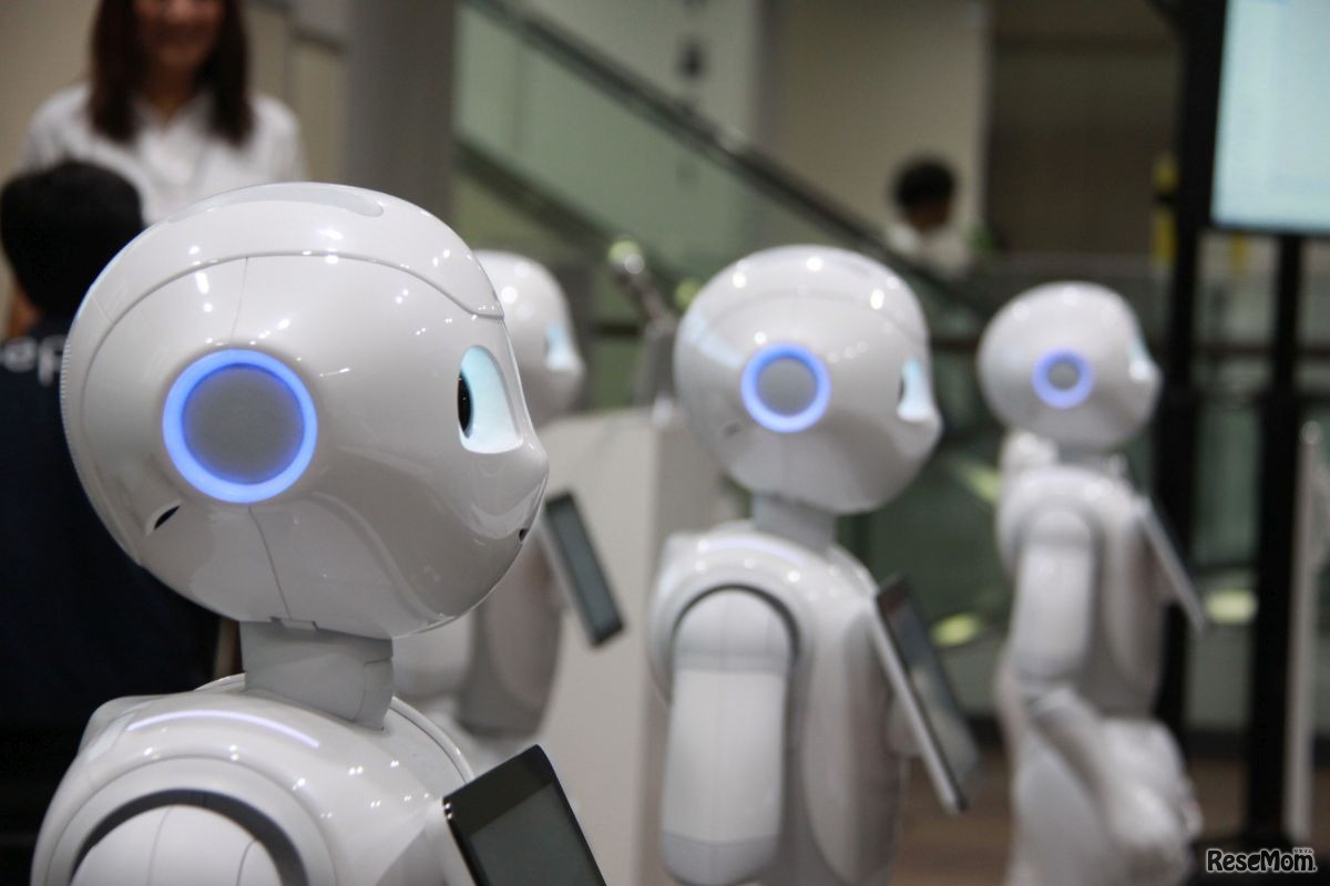 8月に開催されたワークショップコレクションでのPepper