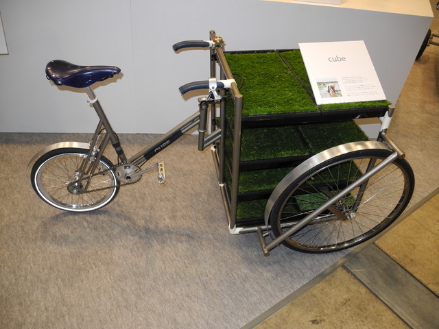 東京サイクルデザイン専門学校が展示した自転車