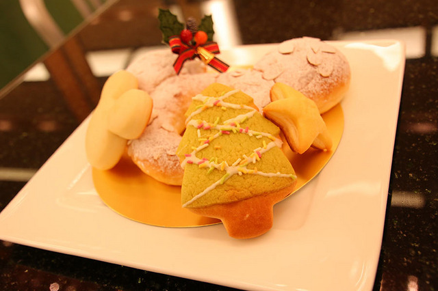 “クリスマスホリデー”スペシャルブレッド／「デリカフェ チックタック・ダイナー」