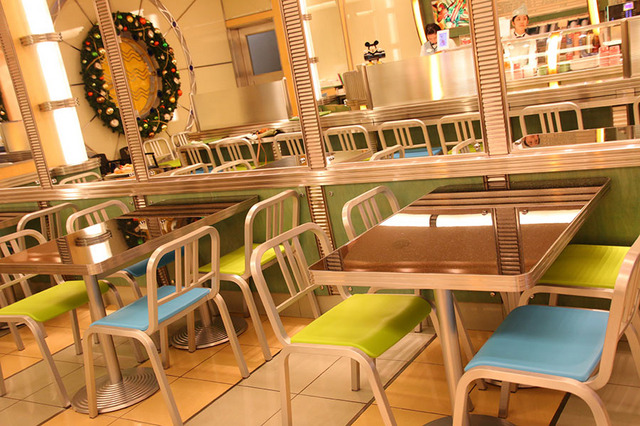 「デリカフェ チックタック・ダイナー」