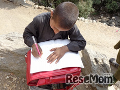 アフガニスタンに届いたランドセル