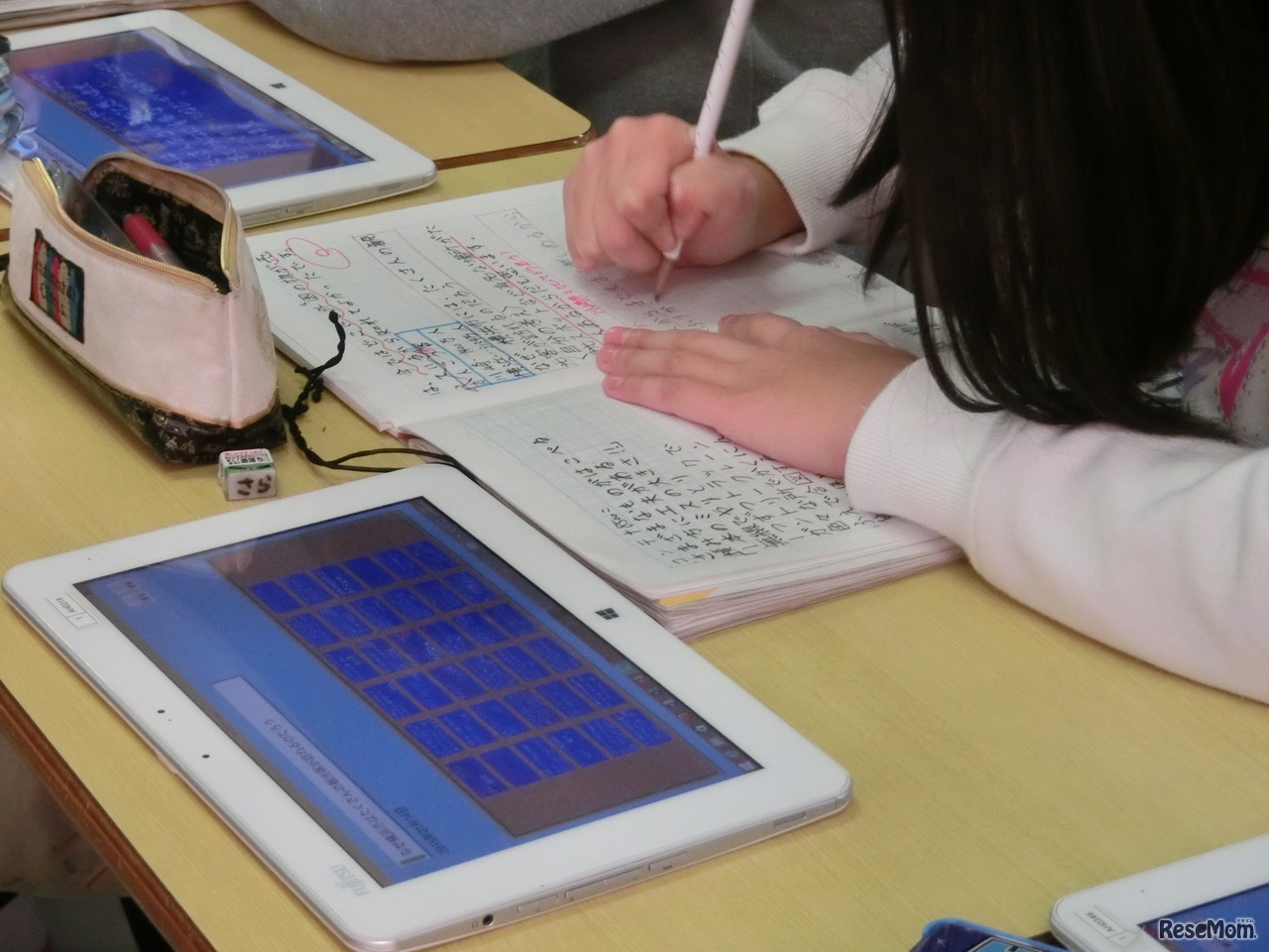 タブレットを活用しても、手書きをおそろかにしない