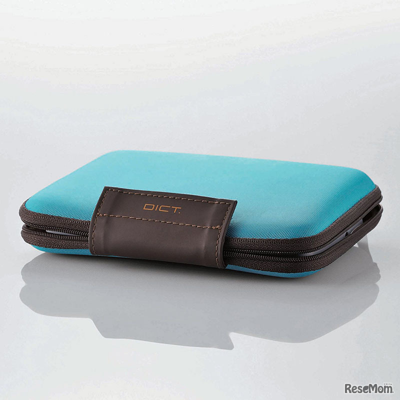 フラップで簡易な留め方もでき、パッと開いてすぐに使用可能