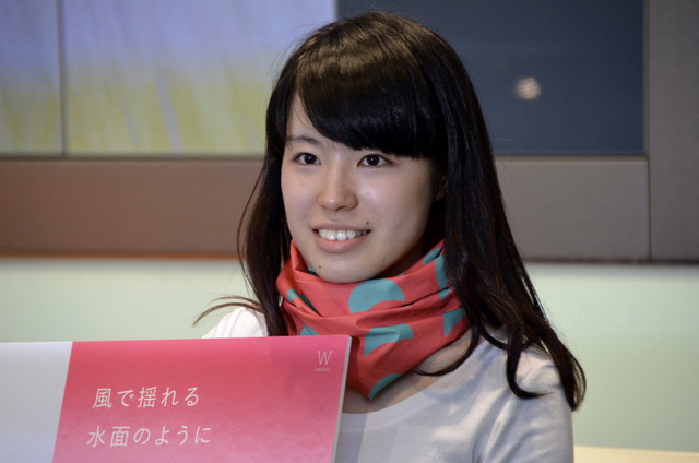 BMWと女子大生がコラボ…BMW Motorradイメージしスカーフをデザイン