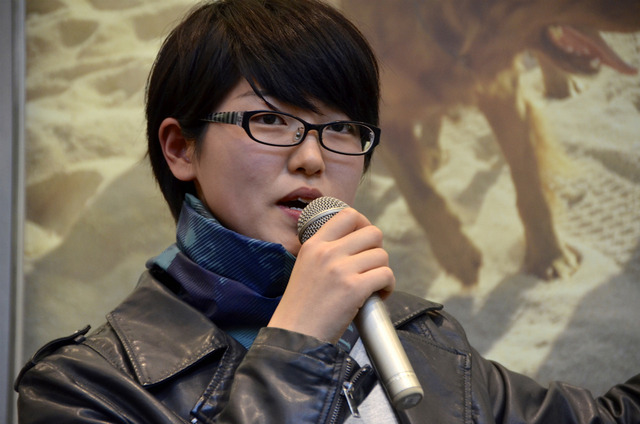 BMWと女子大生がコラボ…BMW Motorradイメージしスカーフをデザイン