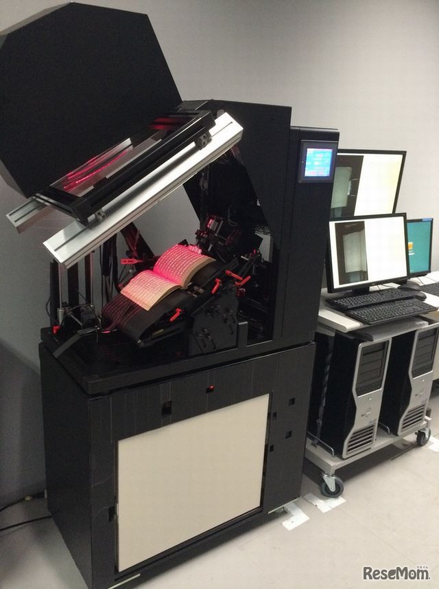 開発した高速ブックスキャナー