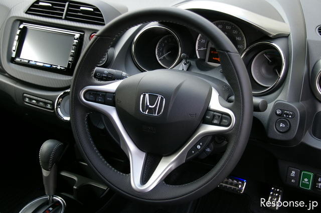 ホンダ フィットシャトル に装着された純正カスタムパーツ