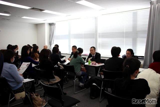 セミナー終了後の無料相談会の様子