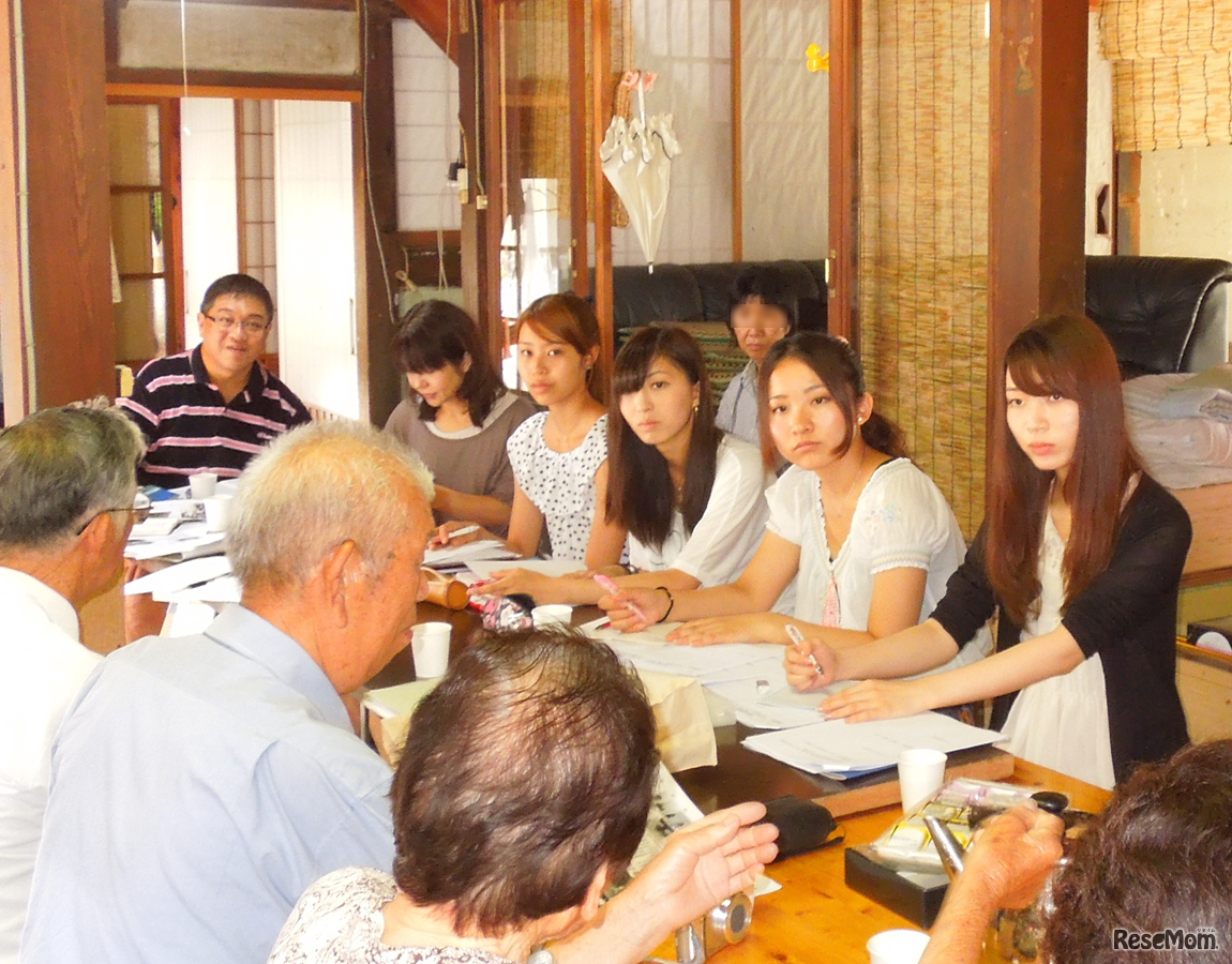 地域の方との話し合いを通じて、よりよいまちづくりについて考える