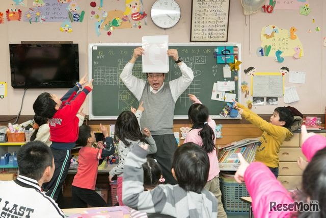 花まる学習会　高濱氏も実際に授業を行う