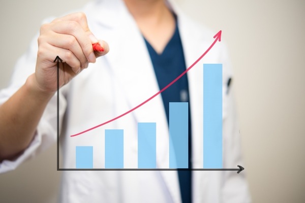 【医学部受験】現役合格は偶然じゃない！駿台梅田校が明かす「受験準備の黄金期」