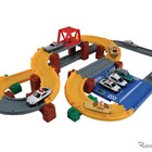 トミカ初、約10秒で発進可能な充電式自動走行モデル 画像