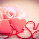 【英語ことわざ】9/14は「逆バレンタインデー」恋人よりも大事なのは友達!? 画像