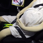 妊婦向けシートベルトガイド…腹部への圧迫感と衝突時の衝撃を軽減 画像