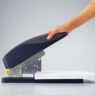 最大240枚とじられる強力ステープラー「ラッチキス240」 画像