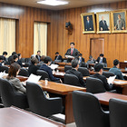 高校無償化と中学校35人学級の法案、国会審議入り 画像