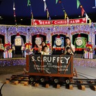 富士急「トーマスのパーティパレード クリスマスバージョン」12/25まで 画像