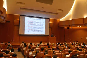 DiTTシンポジウム「タブレット学習サービス各社の取り組み」9/28 画像