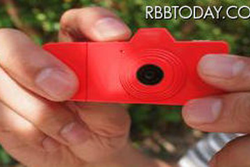 写真も動画も楽しめる1台3役2,980円のトイデジカメ 画像