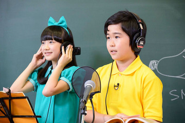 福くん＆愛菜ちゃん、息ぴったりの日本語吹き替えのようすを公開 画像