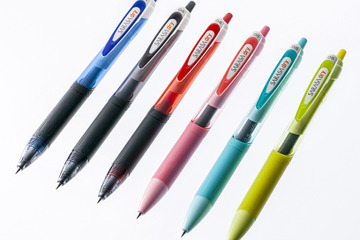 欠点克服、左利きも安心…超速乾性の水性ボールペン2/17発売 画像