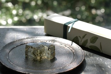 “八十八夜”は長寿の縁起物、HIGASHIYA「新茶羹」 画像