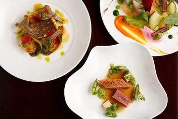 リッツ東京、ルノワール展にあわせたスペシャルディナーとケーキ 画像